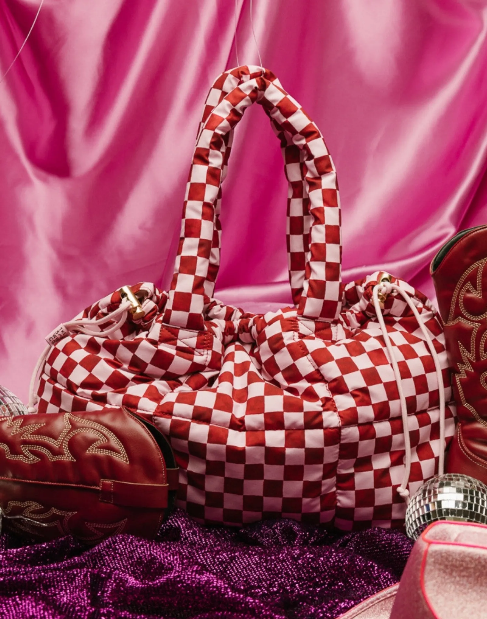 Tote Bags|The Somewhere Co Crimson Haze Marshmallow Midi Tote